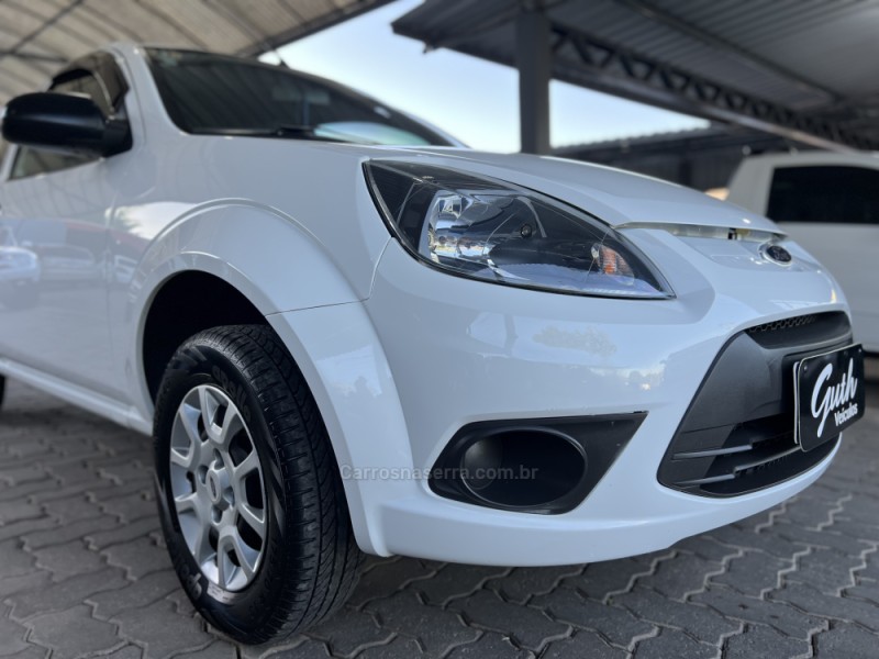 KA 1.0 MPI 8V FLEX 2P MANUAL - 2012 - BOM PRINCíPIO
