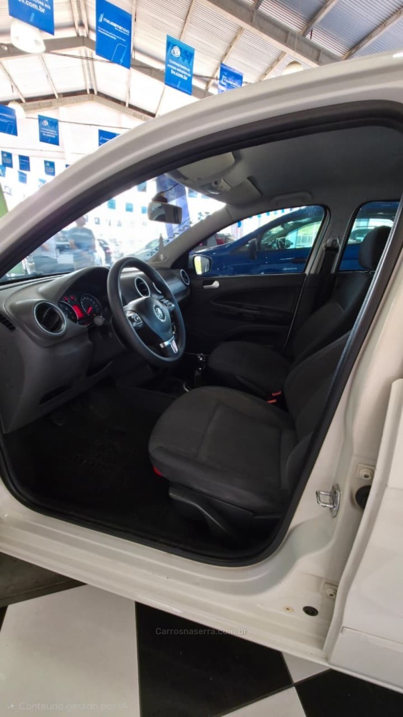 VOYAGE 1.0 I TREND 16V FLEX 4P MANUAL - 2014 - MONTENEGRO