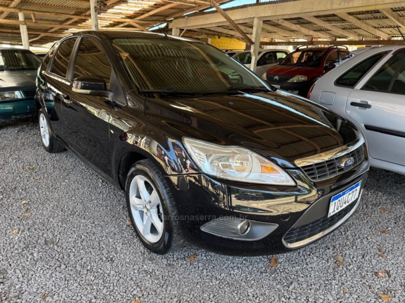 FOCUS 2.0 GLX 16V FLEX 4P MANUAL - 2010 - FARROUPILHA
