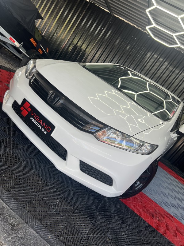 CIVIC 1.8 LXS 16V FLEX 4P MANUAL - 2014 - CAXIAS DO SUL
