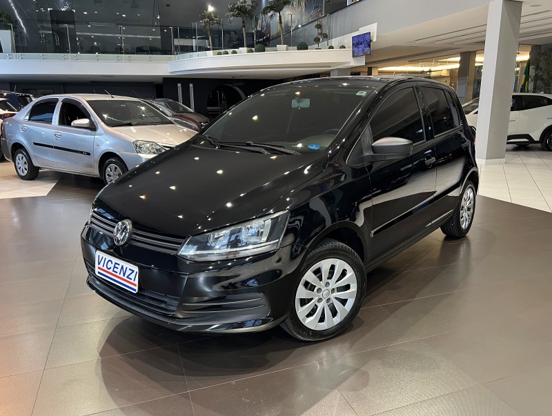 FOX 1.0 MPI TRENDLINE 12V FLEX 4P MANUAL - 2017 - FARROUPILHA