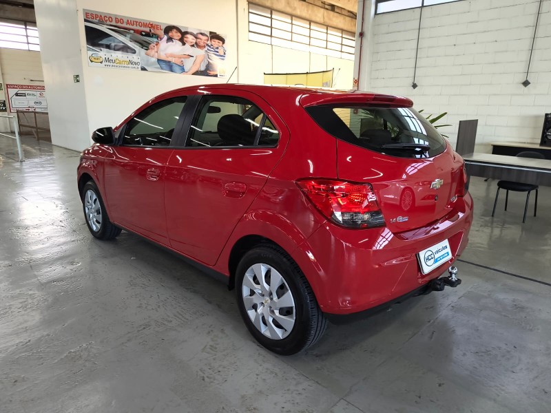 ONIX 1.4 MPFI LT 8V FLEX 4P MANUAL - 2014 - CAXIAS DO SUL