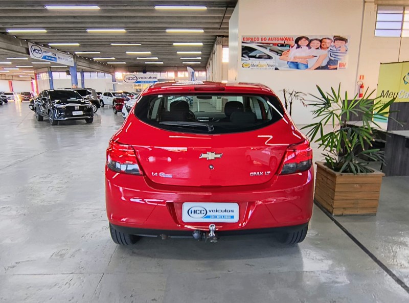 ONIX 1.4 MPFI LT 8V FLEX 4P MANUAL - 2014 - CAXIAS DO SUL
