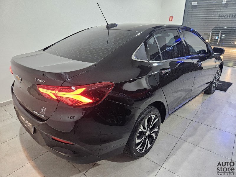 ONIX 1.0	PREMIER PLUS 12V TURBO FLEX 4P AUTOMÁTICO - 2023 - CAXIAS DO SUL