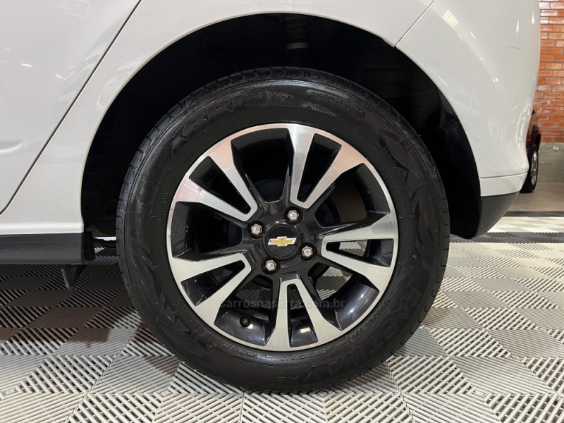 ONIX 1.4 MPFI LTZ 8V FLEX 4P MANUAL - 2015 - BENTO GONçALVES