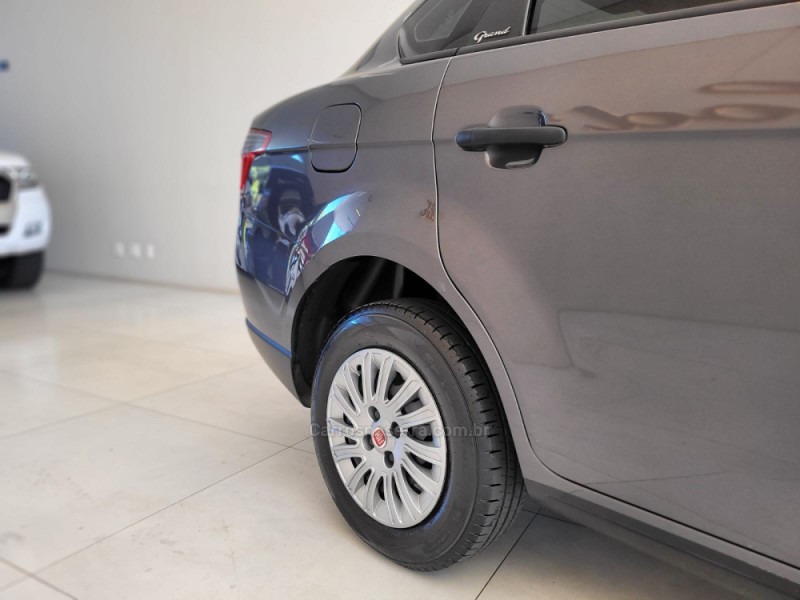 GRAND SIENA 1.4 MPI 8V FLEX 4P MANUAL - 2021 - CANELA