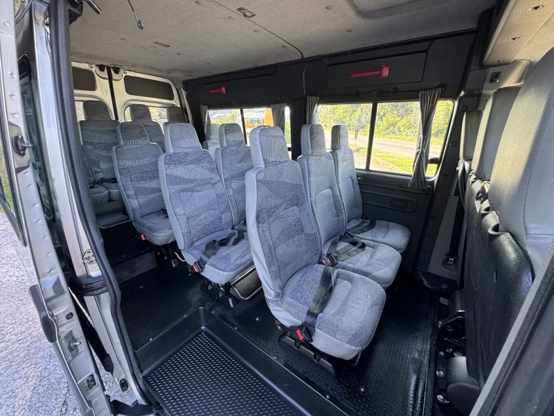 MASTER 2.3 DCI MINIBUS VIP L3H2 16 LUGARES 16V DIESEL 4P MANUAL - 2011 - CAXIAS DO SUL