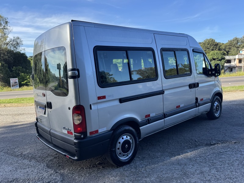 MASTER 2.3 DCI MINIBUS VIP L3H2 16 LUGARES 16V DIESEL 4P MANUAL - 2011 - CAXIAS DO SUL