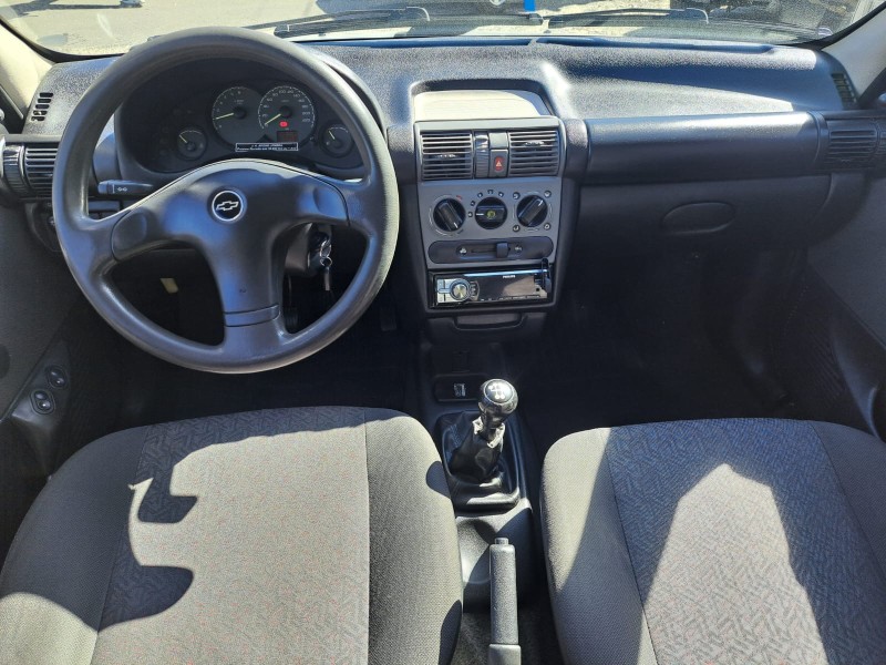CORSA 1.6 MPFI CLASSIC SEDAN 8V GASOLINA 4P MANUAL - 2006 - FARROUPILHA