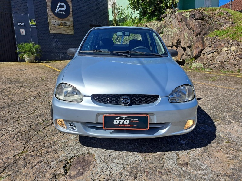 CORSA 1.6 MPFI CLASSIC SEDAN 8V GASOLINA 4P MANUAL - 2006 - FARROUPILHA