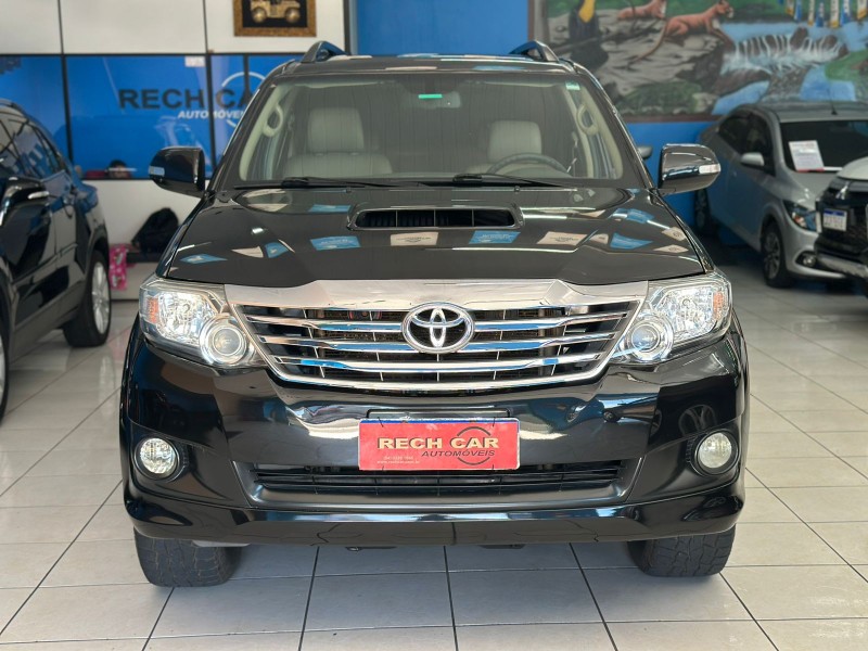HILUX SW4 3.0 SRV 4X4 CD 16V TURBO INTERCOOLER DIESEL 4P AUTOMÁTICO - 2012 - CAXIAS DO SUL