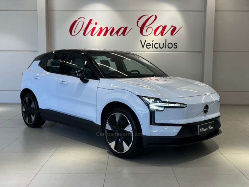 EX30 ULTRA EXTENDED RANGE - 2025 - FLORES DA CUNHA