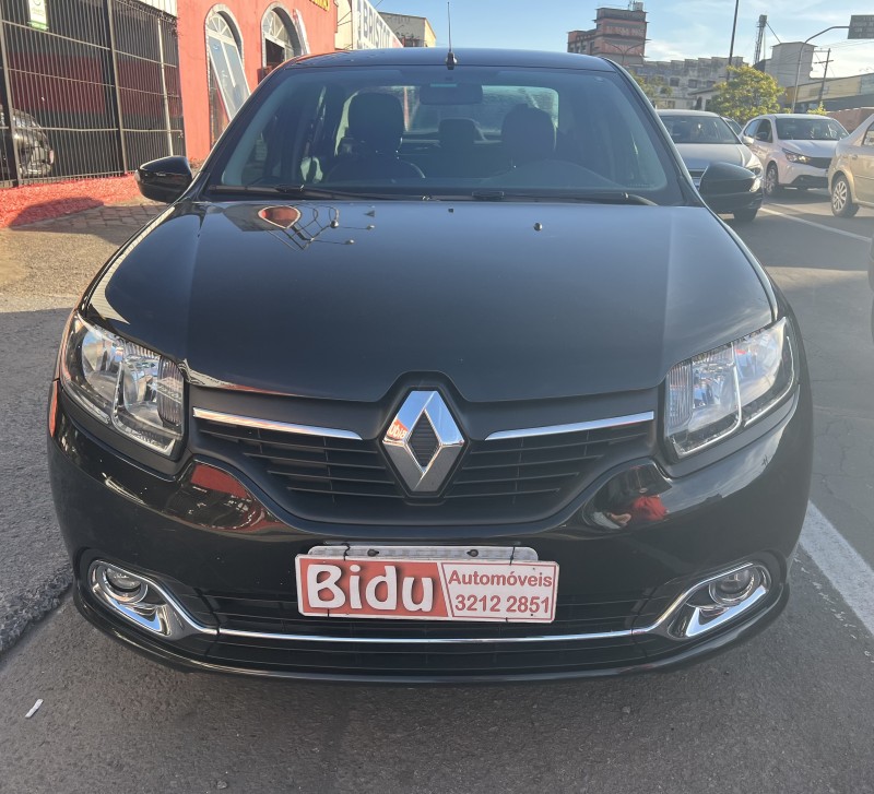 LOGAN 1.6 DYNAMIQUE 8V FLEX 4P MANUAL - 2015 - CAXIAS DO SUL