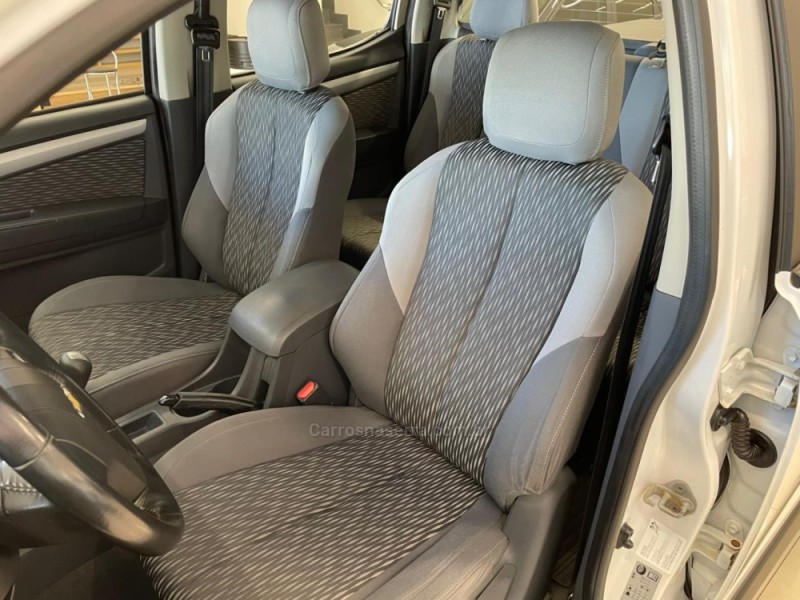 S10 2.8 LT 4X2 CD 16V TURBO DIESEL 4P MANUAL - 2013 - VERANóPOLIS