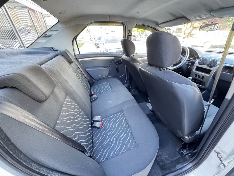 LOGAN 1.0 AUTHENTIQUE 16V FLEX 4P MANUAL - 2011 - CAXIAS DO SUL