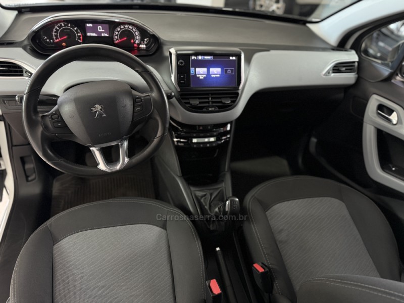 208 1.5 ACTIVE 8V FLEX 4P MANUAL - 2017 - GUAPORé