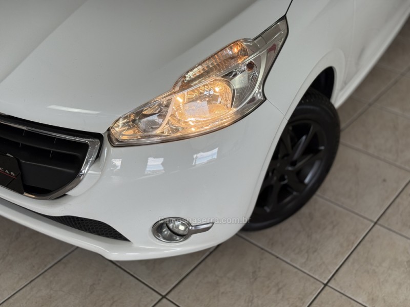 208 1.5 ACTIVE 8V FLEX 4P MANUAL - 2017 - GUAPORé