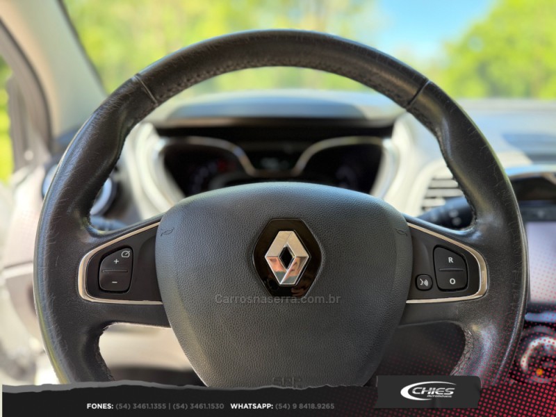 CAPTUR 1.6 16V INTENSE BOSE FLEX 4P AUTOMÁTICO - 2018 - CARLOS BARBOSA