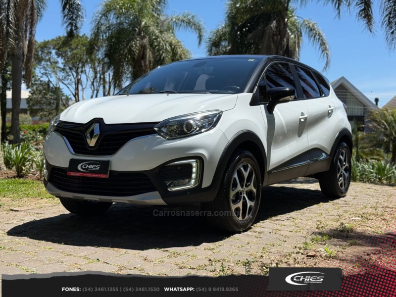 CAPTUR 1.6 16V INTENSE BOSE FLEX 4P AUTOMÁTICO - 2018 - CARLOS BARBOSA