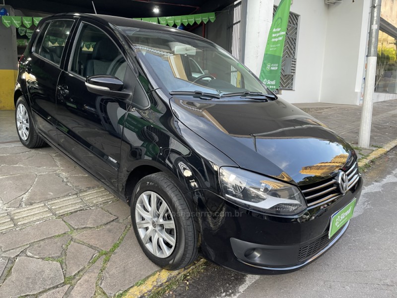 FOX 1.6 MI ITREND 8V FLEX 4P MANUAL - 2013 - BENTO GONçALVES