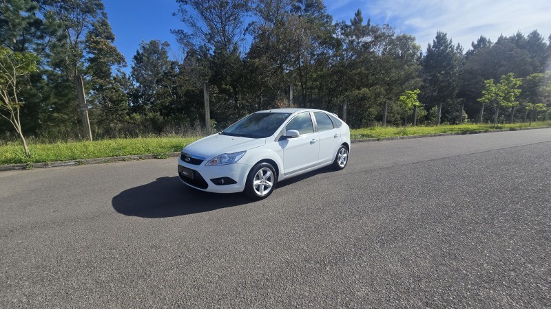 FOCUS 1.6 8V FLEX 4P MANUAL - 2013 - BENTO GONçALVES