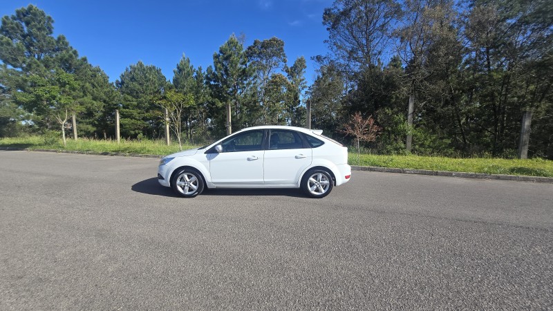 FOCUS 1.6 8V FLEX 4P MANUAL - 2013 - BENTO GONçALVES