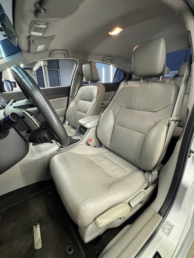 CIVIC 2.0 LXR 16V FLEX 4P AUTOMÁTICO - 2014 - PASSO FUNDO