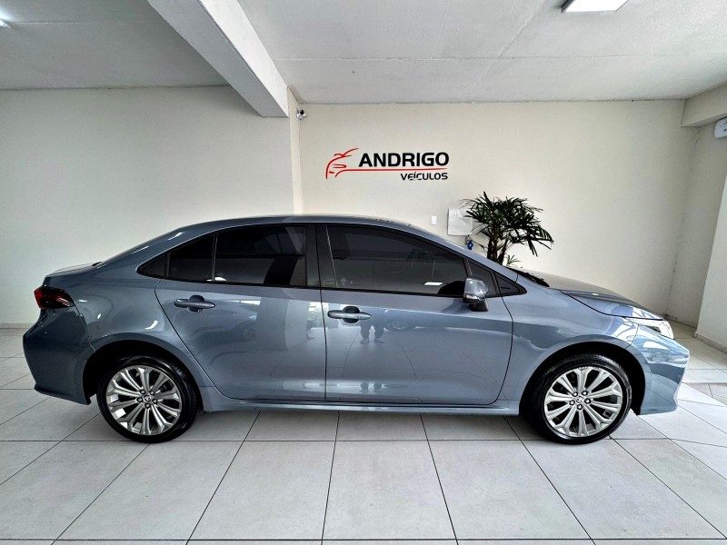 COROLLA 2.0 XEI 16V FLEX 4P AUTOMÁTICO - 2022 - CAXIAS DO SUL