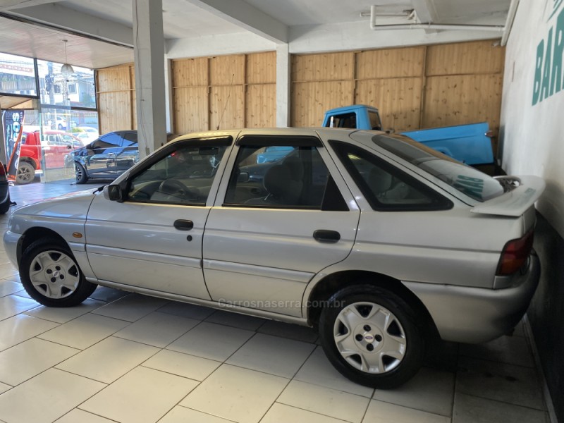 ESCORT 1.8 GLX 16V GASOLINA 4P MANUAL - 1999 - CAXIAS DO SUL