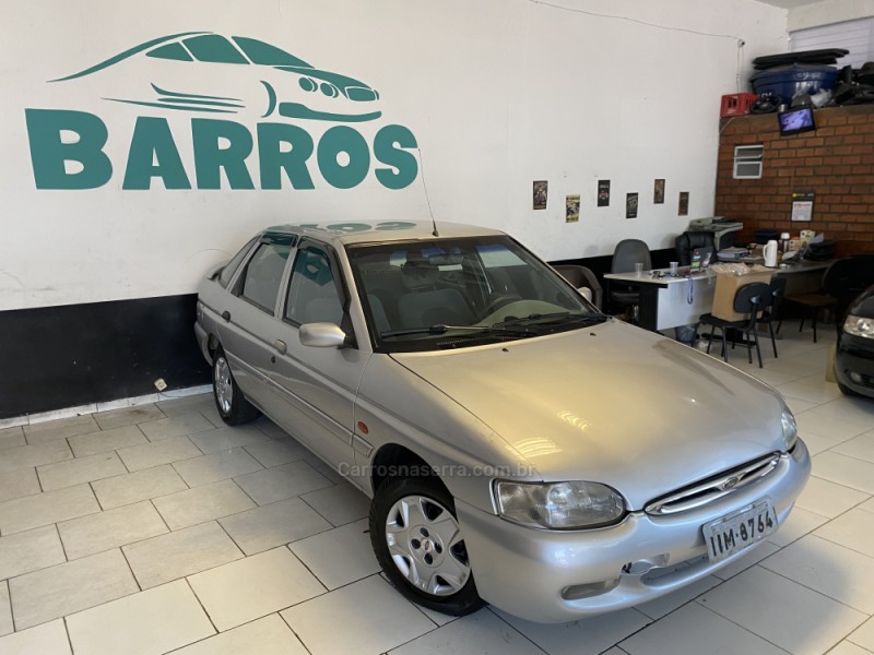 ESCORT 1.8 GLX 16V GASOLINA 4P MANUAL - 1999 - CAXIAS DO SUL