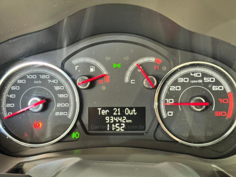 PALIO 1.4 MPI ATTRACTIVE 8V FLEX 4P MANUAL - 2013 - NOVA PRATA