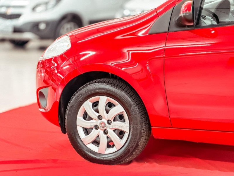 PALIO 1.4 MPI ATTRACTIVE 8V FLEX 4P MANUAL - 2013 - NOVA PRATA