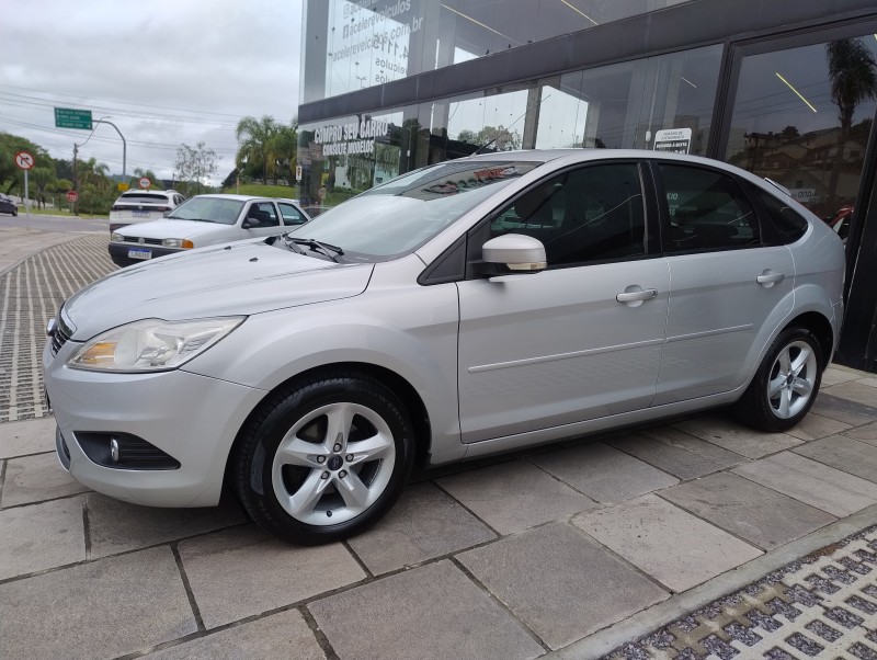 FOCUS 1.6 GLX 16V FLEX 4P MANUAL