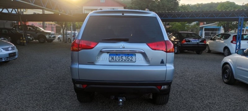 PAJERO DAKAR 3.2 HPE 4X4 7 LUGARES 16V TURBO INTERCOOLER DIESEL 4P AUTOMÁTICO - 2011 - IGREJINHA