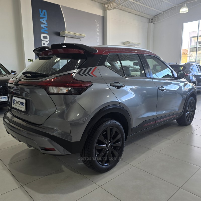 KICKS 1.6 XPLAY 16V FLEX 4P AUTOMÁTICO - 2023 - SANTA CRUZ DO SUL