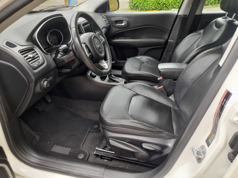 COMPASS 2.0 16V DIESEL LONGITUDE 4X4 AUTOMÁTICO - 2018 - FARROUPILHA