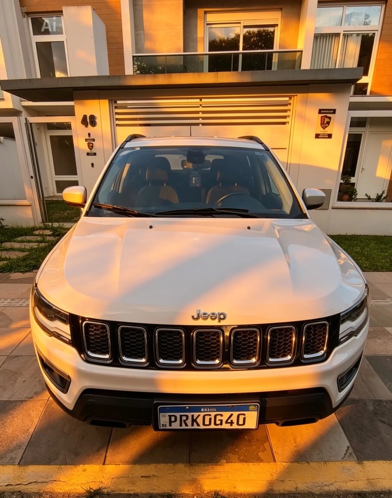 COMPASS 2.0 16V DIESEL LONGITUDE 4X4 AUTOMÁTICO - 2018 - FARROUPILHA