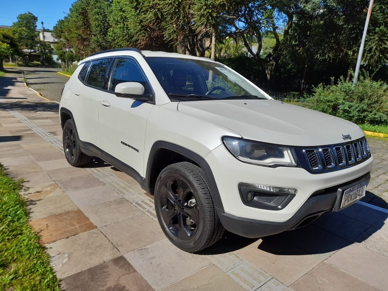 COMPASS 2.0 16V DIESEL LONGITUDE 4X4 AUTOMÁTICO - 2018 - FARROUPILHA
