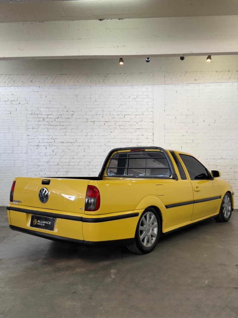 SAVEIRO 1.8 MI CS 8V GASOLINA 2P MANUAL G.III - 2001 - CAXIAS DO SUL