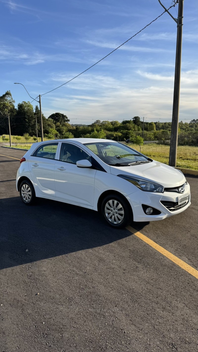 HB20 1.0 COMFORT 12V FLEX 4P MANUAL - 2015 - CARLOS BARBOSA