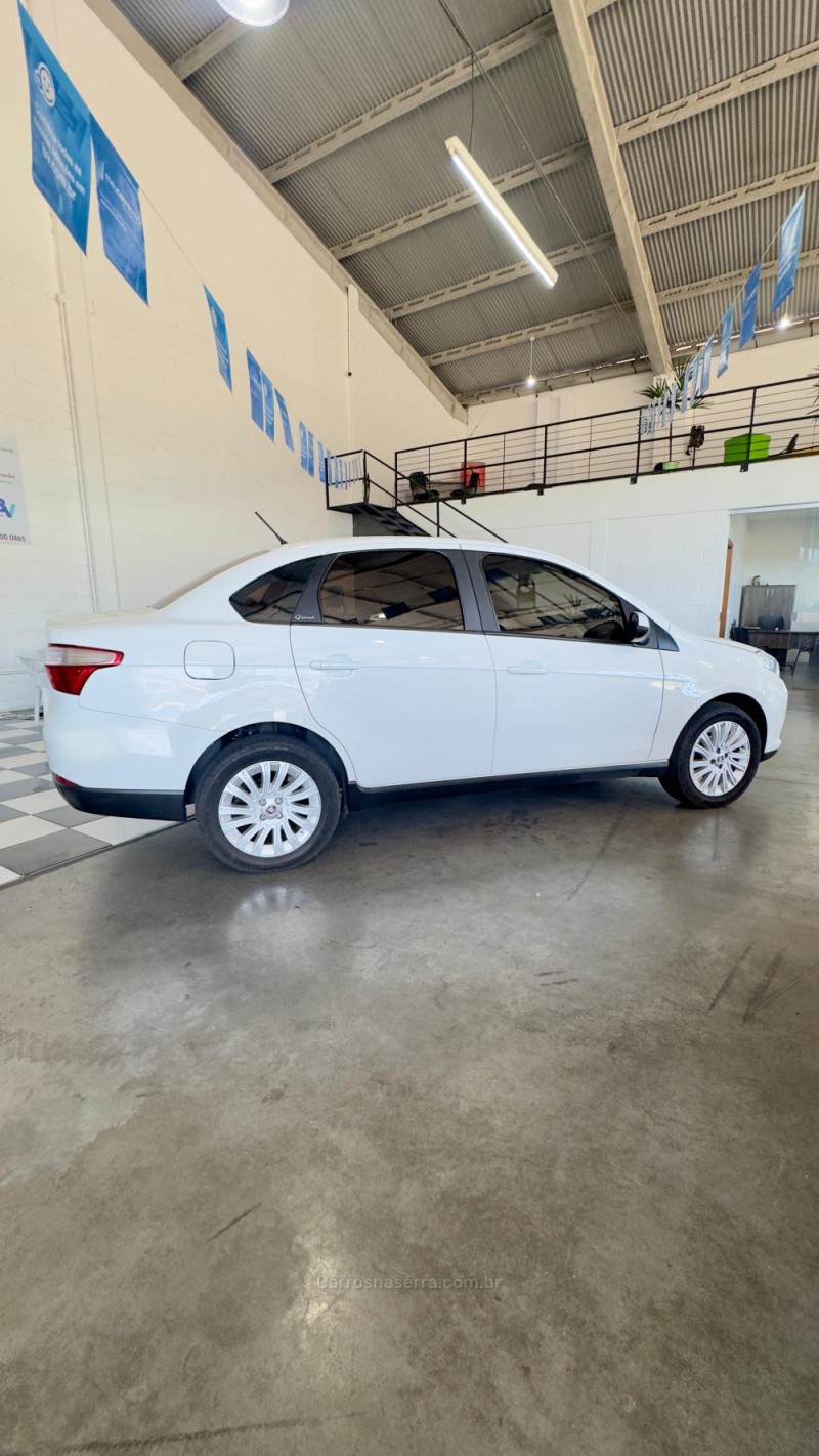 SIENA 1.6 MPI ESSENCE 16V FLEX 4P MANUAL - 2017 - MONTENEGRO