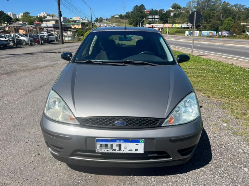 FOCUS 1.6 8V FLEX 4P MANUAL - 2008 - FARROUPILHA