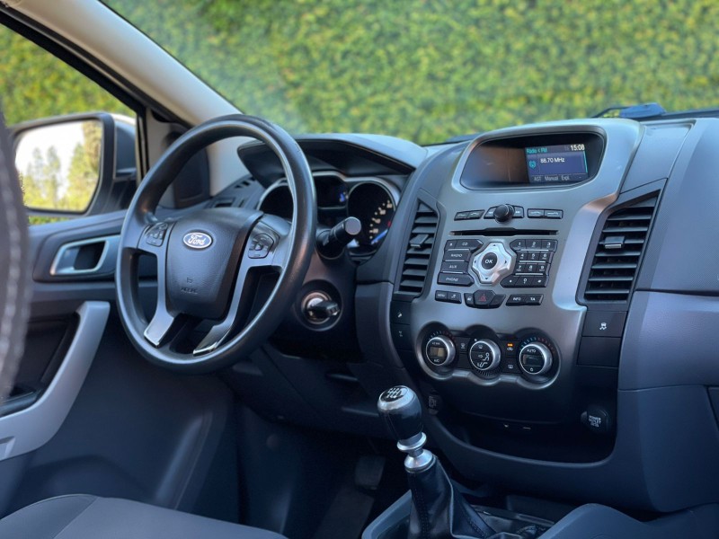 RANGER 3.2 XLT 4X4 CD 20V DIESEL 4P MANUAL - 2013 - FARROUPILHA