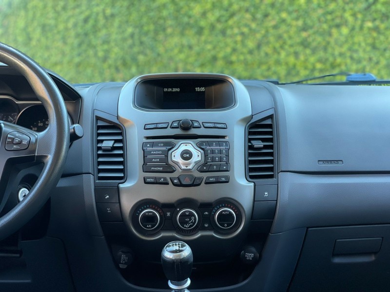RANGER 3.2 XLT 4X4 CD 20V DIESEL 4P MANUAL - 2013 - FARROUPILHA