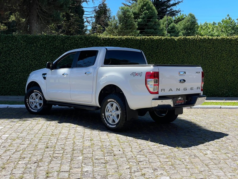 RANGER 3.2 XLT 4X4 CD 20V DIESEL 4P MANUAL - 2013 - FARROUPILHA