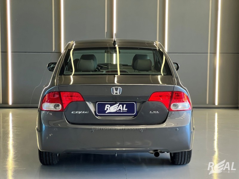 CIVIC 1.8 LXL 16V FLEX 4P AUTOMÁTICO - 2011 - SAPIRANGA