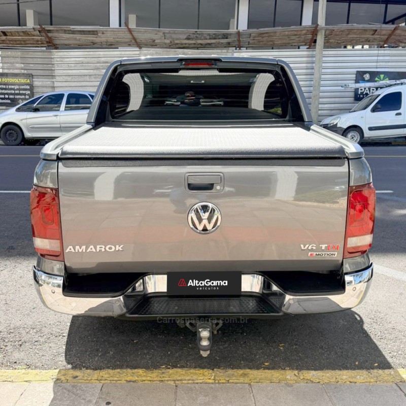 AMAROK 3.0 V6 EXTREME CD DIESEL 4X4 AT 4P AUTOMÁTICO - 2018 - FLORES DA CUNHA