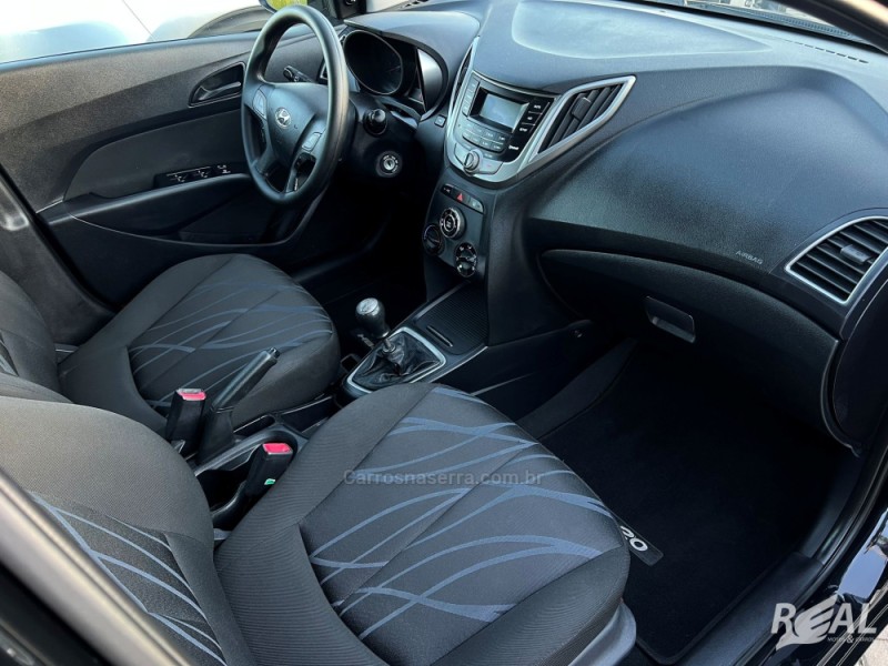HB20 1.0 COMFORT 12V FLEX 4P MANUAL - 2015 - SAPIRANGA