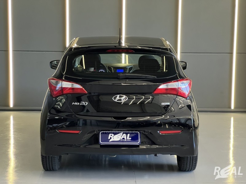 HB20 1.0 COMFORT 12V FLEX 4P MANUAL - 2015 - SAPIRANGA