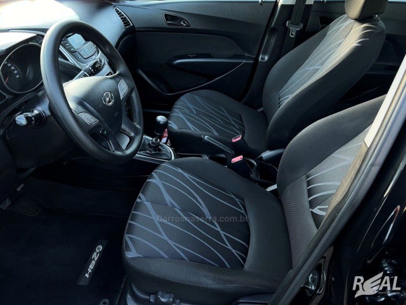HB20 1.0 COMFORT 12V FLEX 4P MANUAL - 2015 - SAPIRANGA